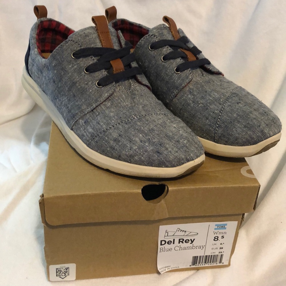 NIB Toms